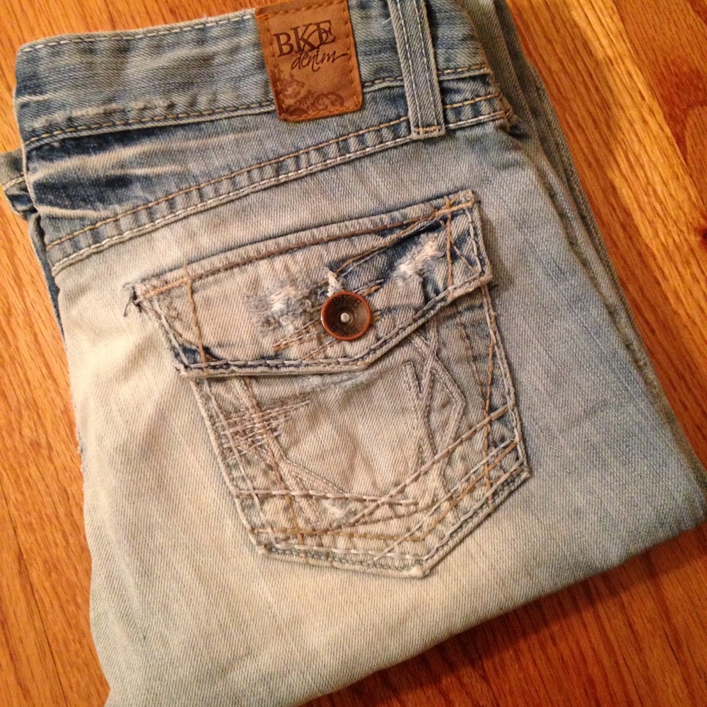 BKE 'Sabrina' distressed bootcut jeans size 28